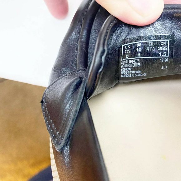 Clarks Black Leather Loafers with Tan Sole - Picture 11 of 11